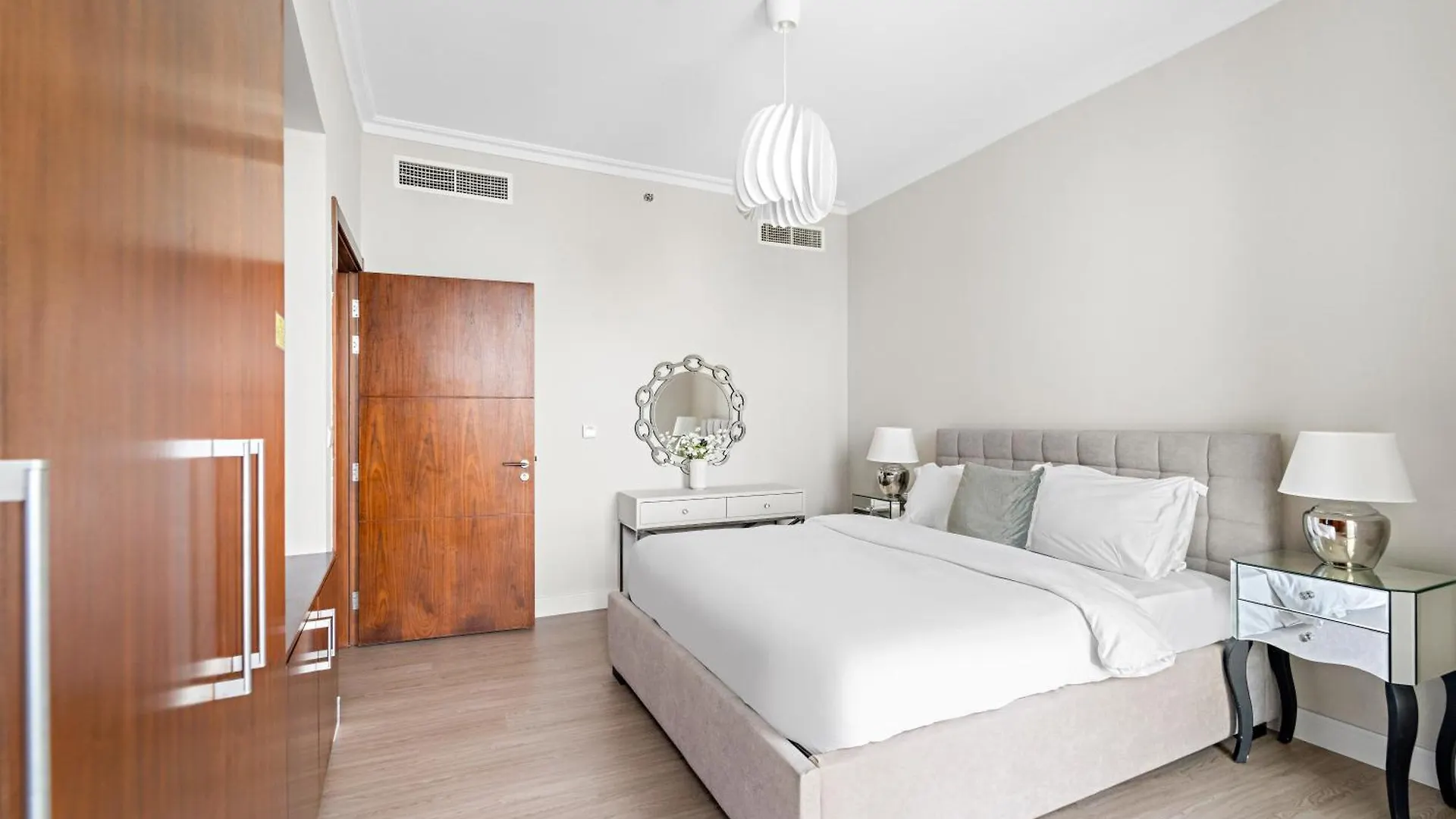 First Class 3Br With Full Burj Khalifa And Fountain View 迪拜 阿拉伯联合酋长国